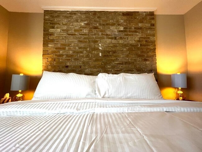 Building Photo - 122 Rilla Vista Dr Unit 2