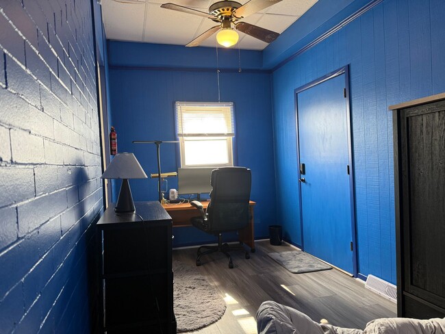 Photo - 400 Maple St Unidad Downstairs