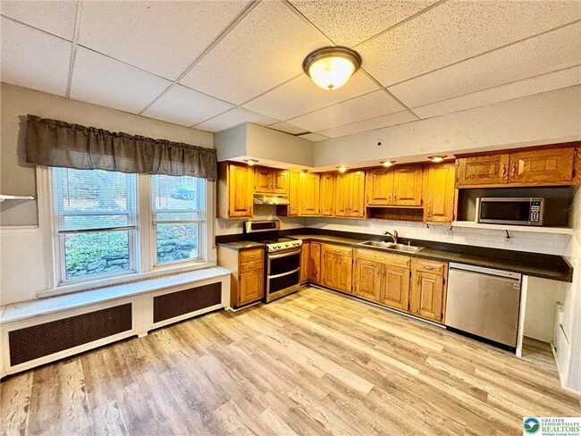 Photo - 35 E Pennsylvania Ave