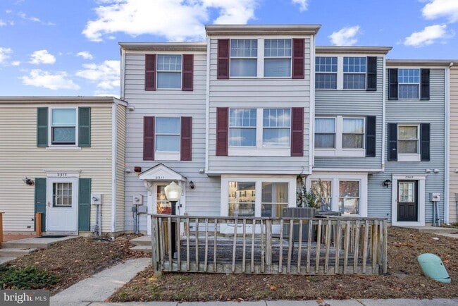 Photo - 2311 Greenwood Dr Townhome