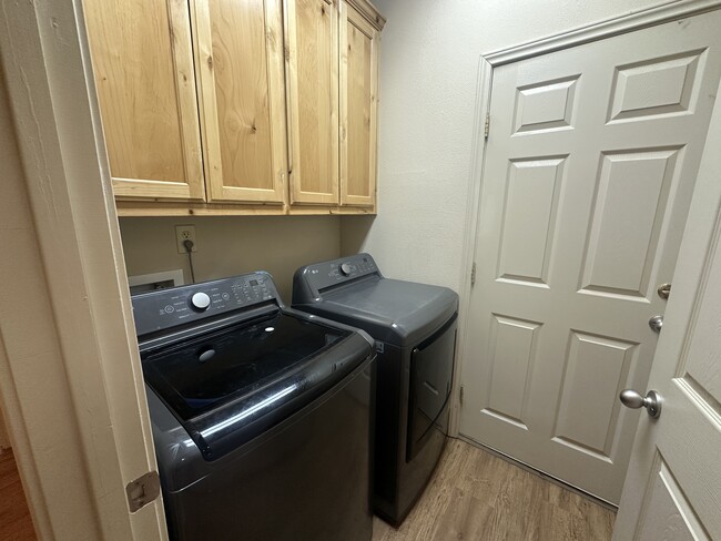 Photo - 407 Magnolia St