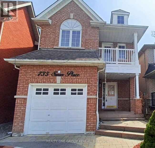 Photo - 735 Swan Pl