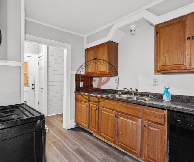 Photo - 516 N 31st St