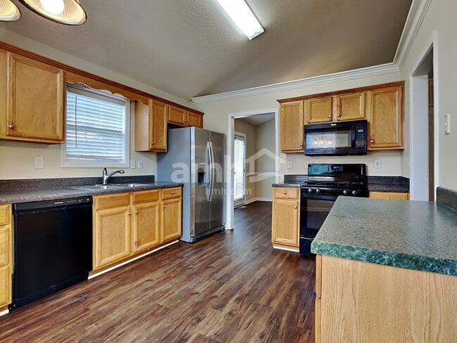 Photo - 172 Barrington Ln