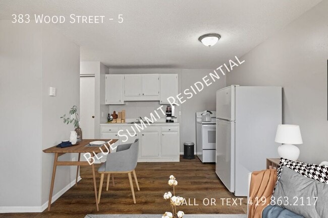 Photo - 383 Wood St Unit 5