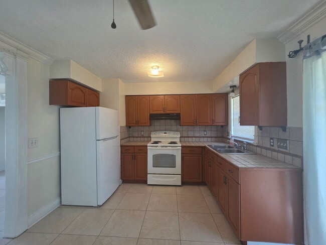 Photo - 3 bedroom 2 Bath Single Family Home