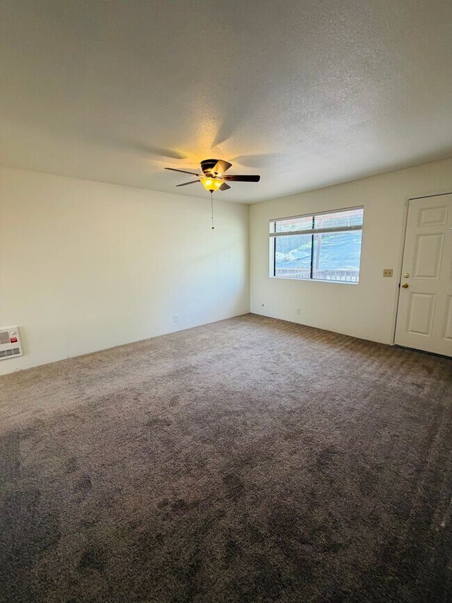 Photo - 138 Patterson Ct Unidad A