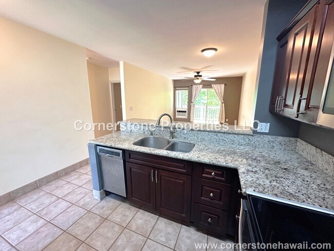 Photo - 95-877-877 Wikao St
