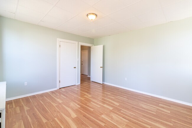 Photo - 6055 Jackson St