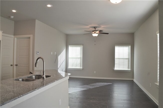 2413 SW Arbor Rd