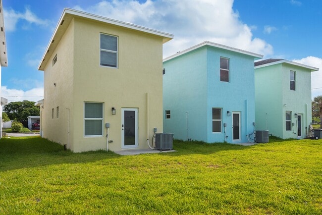 Photo - 408 NW 13th Ave