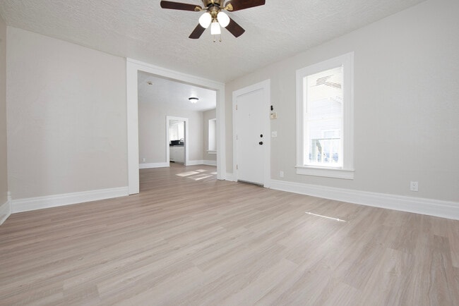 Photo - 422 E Eufaula St