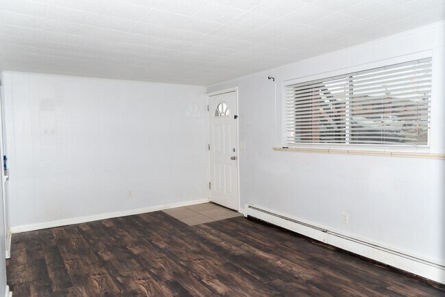 Photo - 2 Bed 1 Bath for Rent in Wheat Ridge!