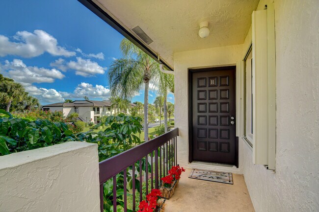Photo - 7911 Eastlake Dr Unit 6-H