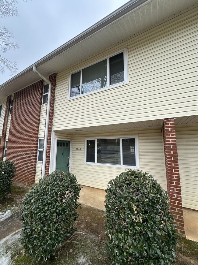 Photo - 2365 Champion Ct Unidad 2365