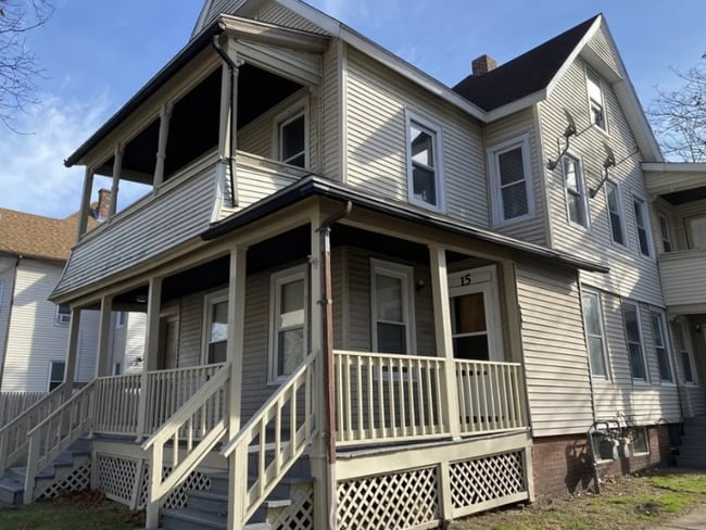 Photo - 15-17-17 Euclid Ave