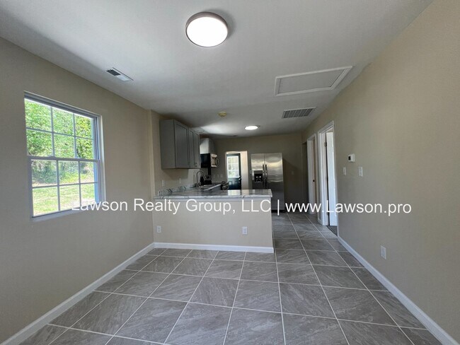 Photo - Beautiful, 2 Bedroom, 1 Bath, Completely R...
