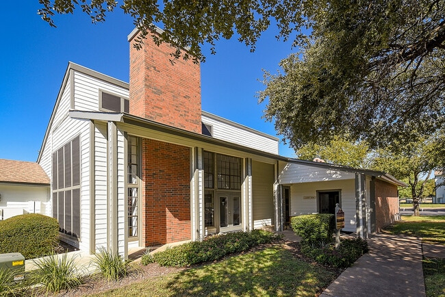 Leasing Office - Churchill Crossing Apartments