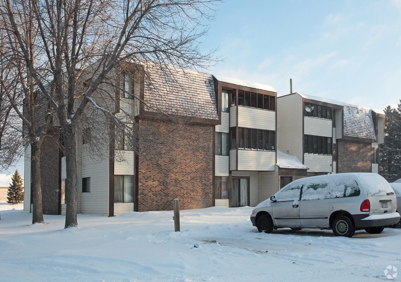Building - Sunwood Apartments