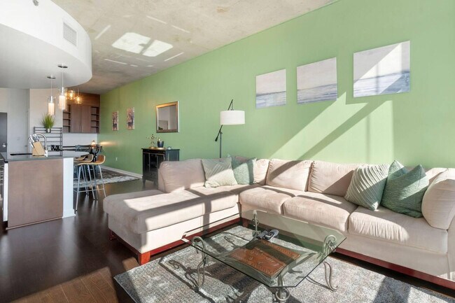 Photo - 1325 Stout St Unidad ID1013123P