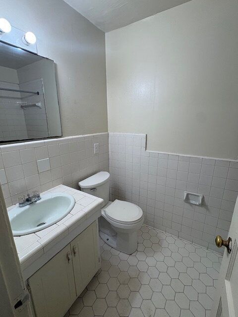 Photo - 503 Battle St