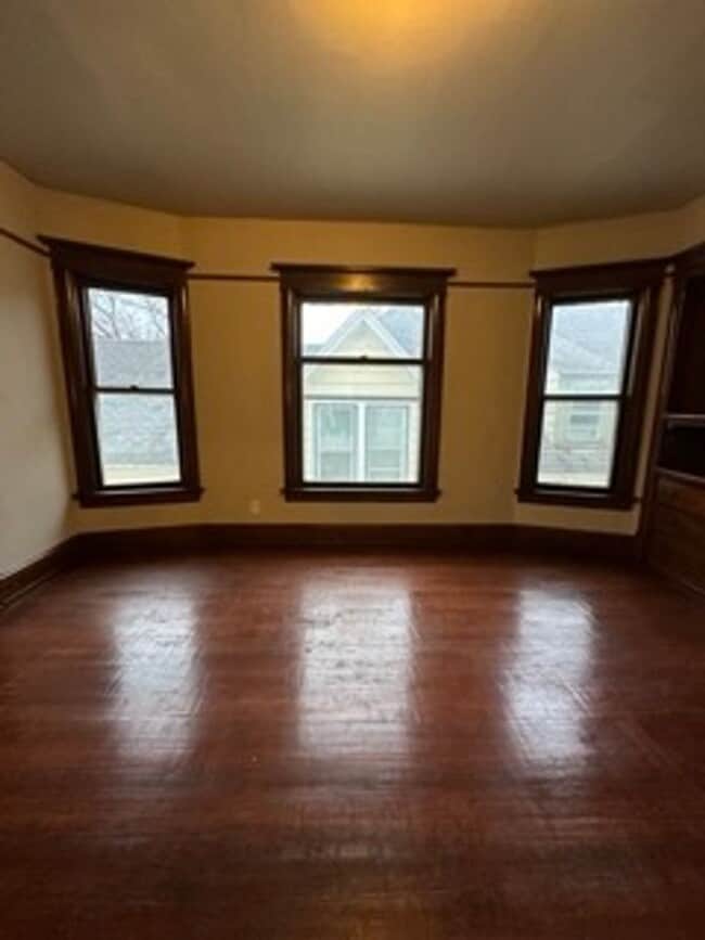 Photo - 2355 N Hubbard St Unit 2357 N Hubbard St