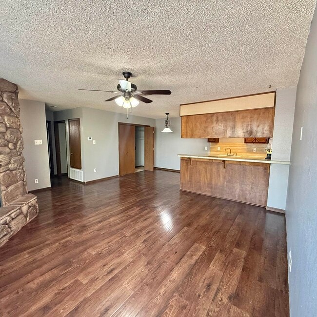 102 Joe Rice Dr