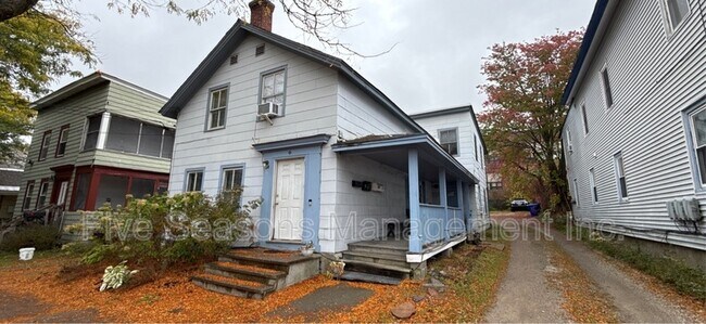 48 Murray St