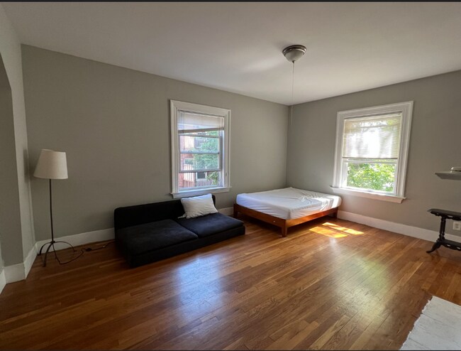 Photo - Great Brookline 6-bed, 2-bath apt in Brookline available for 9/1/26!