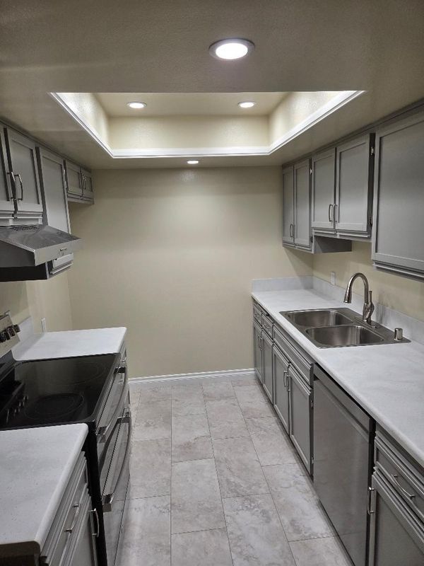 Photo - 618 E Magnolia Blvd