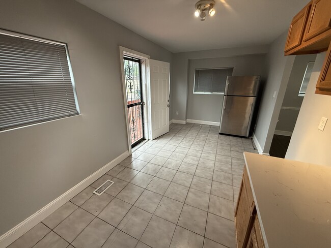 Photo - 1610 Park Blvd