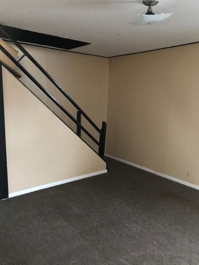 Photo - 912 Wyoming St Unit 912 1/2 Wyoming St