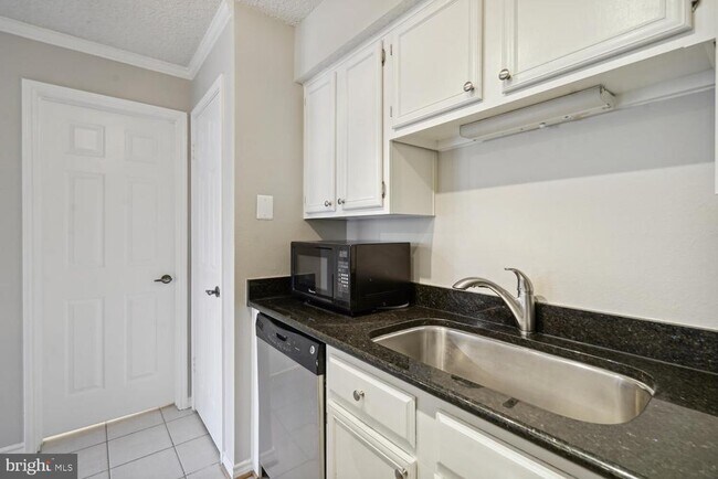 Photo - 1536 Lincoln Way Unit 203