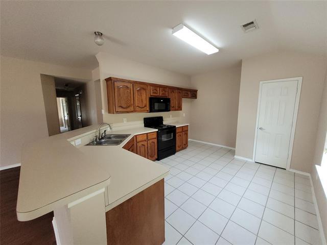 Photo - 2851 Avery Dr