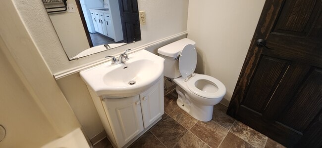 Photo - 625 9th St N