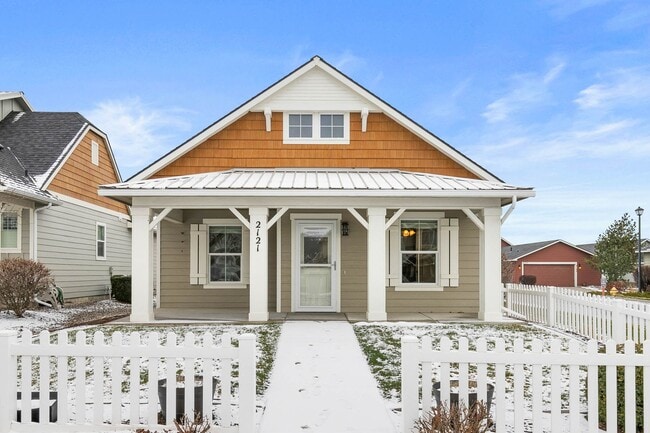 Building Photo - 2121 N Country Vista Blvd