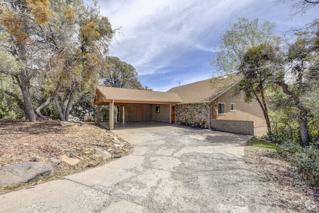 Building Photo - Beautiful home in Yavapai Hills!