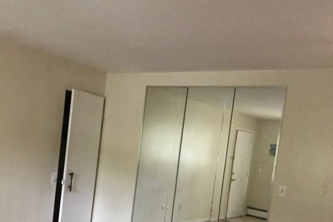 Photo - 1052 Burnside Ave Unidad C 2