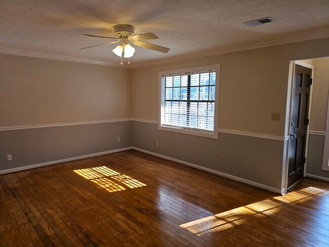 Photo - 3126 Caliente Ln