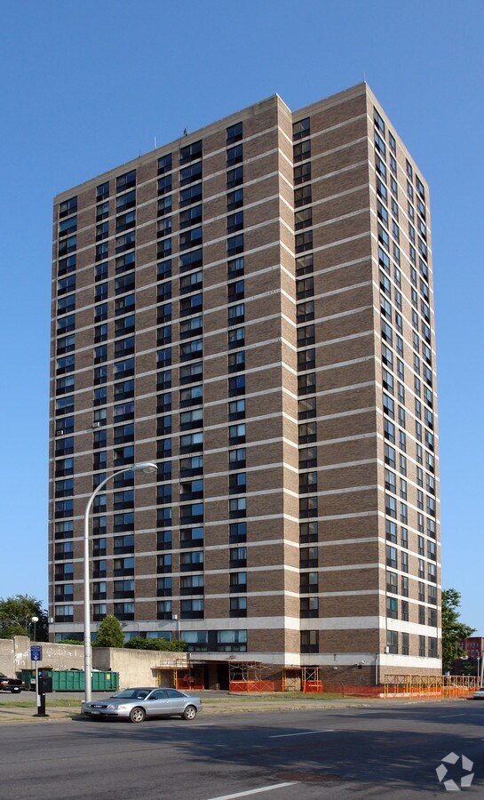 Photo - Clinton Plaza