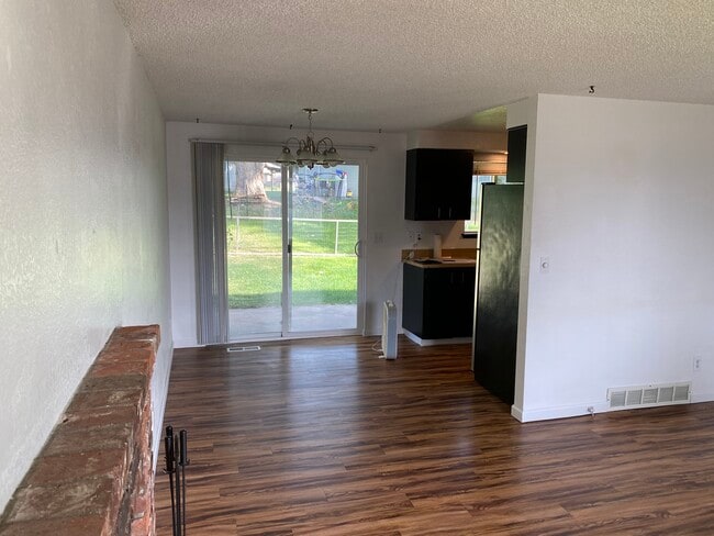 1005 S Zillah Ct Unidad A