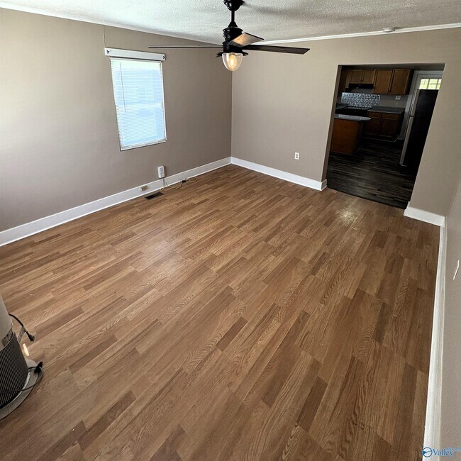 Photo - 1603 Pratt Ave NE