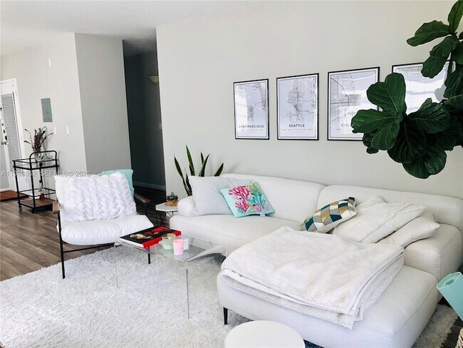 Photo - 851 Meridian Ave Unit 31