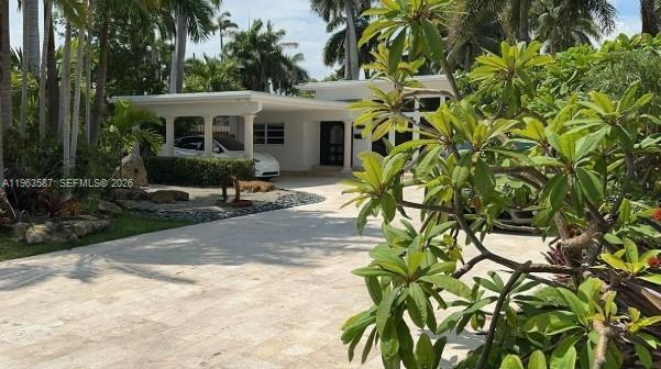 Photo - 827 N Southlake Dr