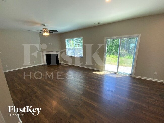 Photo - 150 Scotsway Ct