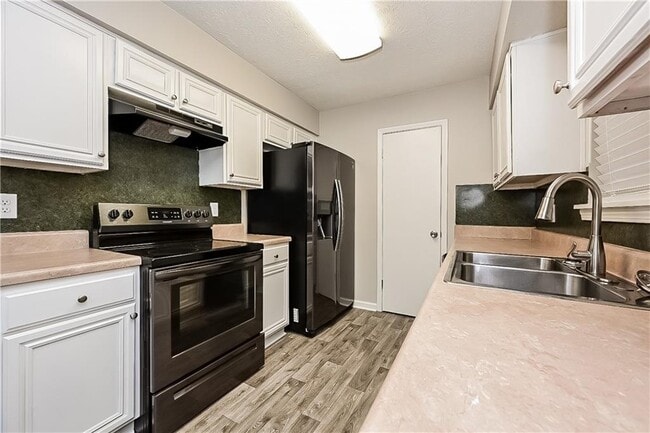Photo - 8990 Sterling Ridge Ln