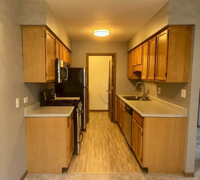 Photo - 1236 Sandhurst Ln Unit 1236