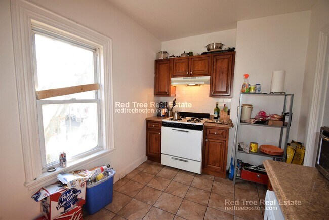 Photo - 27 Pratt St Unit 2