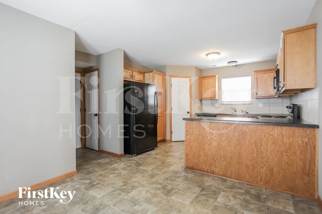 Photo - 316 NE Coldwater Creek Dr