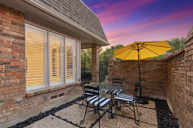 Photo - 10541 Berry Knoll Dr